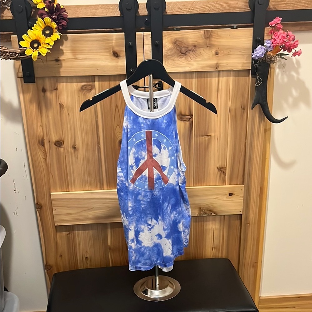 Modern Lux Tie-Dye Blue and White Peace Tank Top